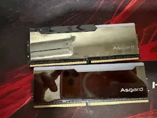 Memória RAM DD4 Asgard Valkirie 16gb (2x8gb) 3600mhz RGB