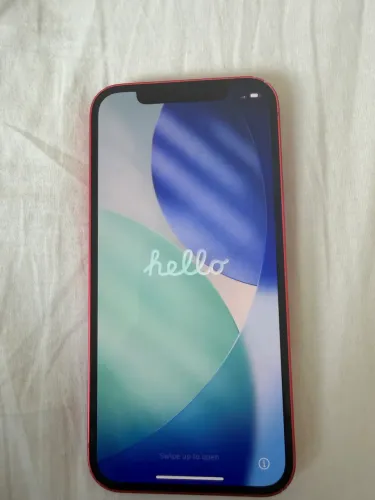iPhone 12 vermelho 