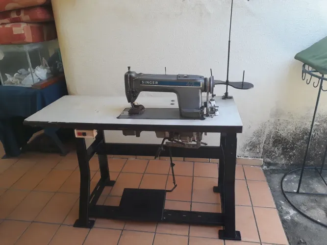 Maquina Reta Industrial Singer