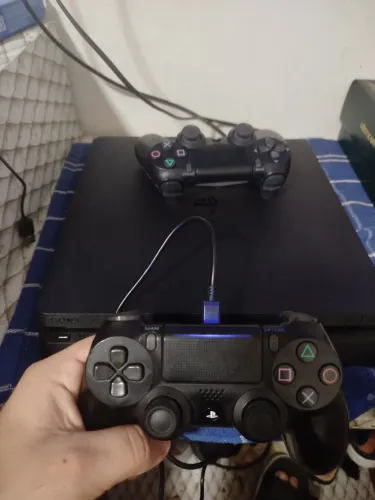 Ps4, slim 1 tera de memória 