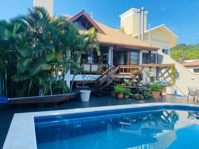 Casa com 4 quartos, João Paulo - Florianópolis