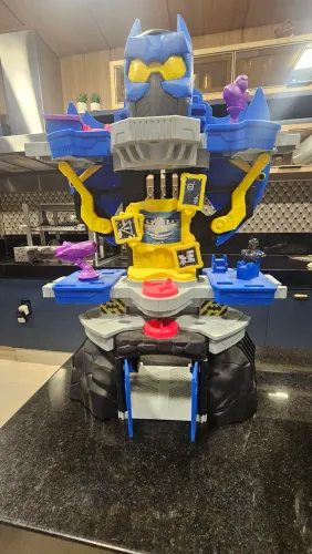 Batcaverna Imaginext Mattel Fisher Price DCBatcaverna Transformável