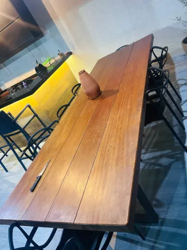 Mesa madeira maciça