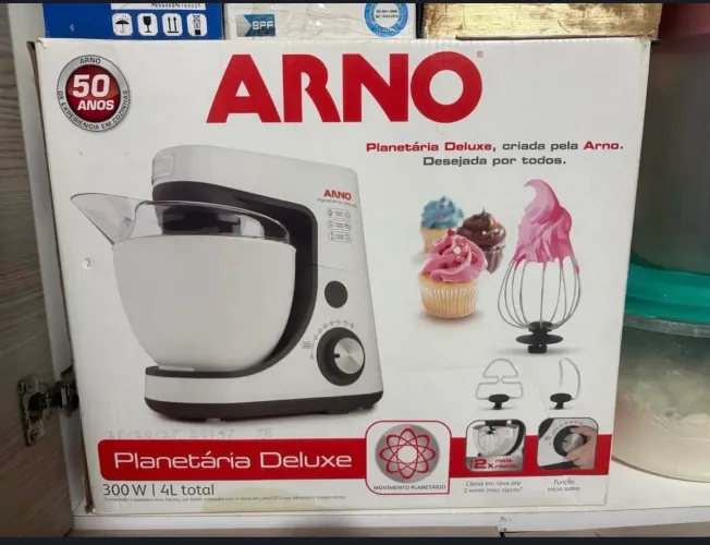 Batedeira Deluxo Arno Semi Nova 300w