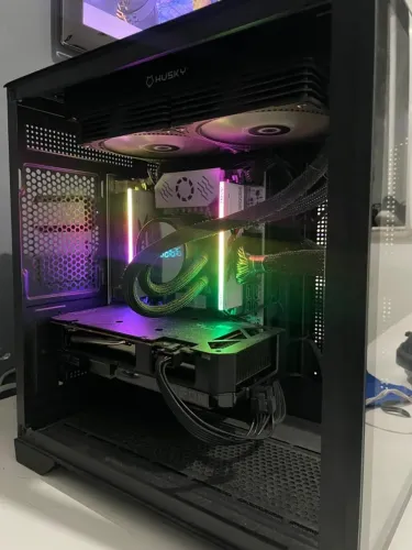 PC Gamer RX 7600 8GB / Xeon E5-2680 v4 / 16GB RAM / SSD 1TB
