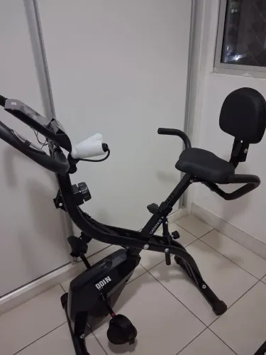 Bicicleta ergométrica dobrável