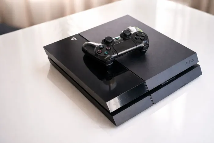 PS4 FAT 500GB + 7 Jogos + case - Ótimo Estado