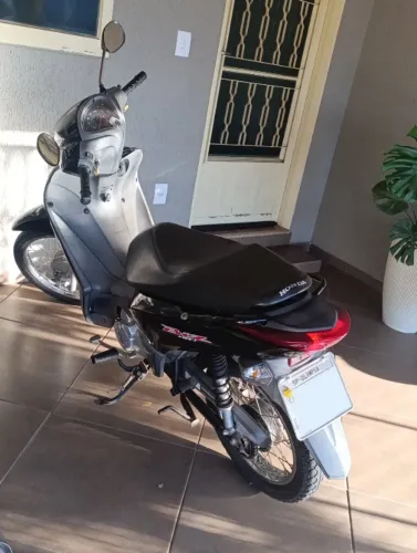 Honda Biz 110i Preta Unico Dono Km Super Baixo