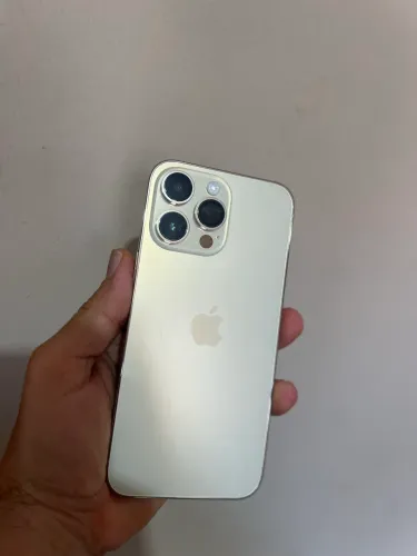 iPhone 13 Pro Max semi-novo
