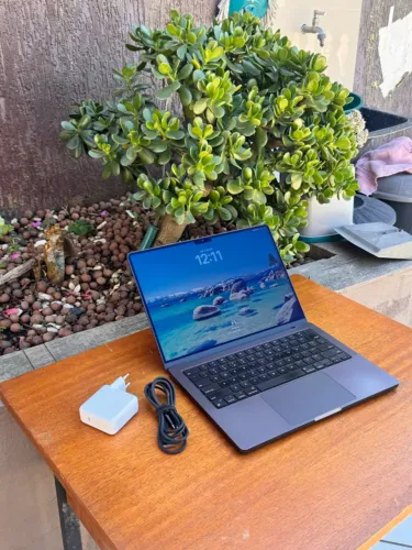 Macbook M3 PRO 18gb 14" 512GB - Preto Espacial