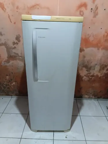 Geladeira Electrolux gelando perfeitamente