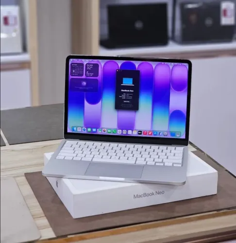 MacBook Neo Prata 256GB SSD 8GB ram / Nota fiscal + 1 ano de garantia apple / Lacrado