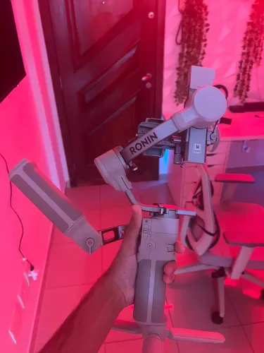 DJI RS 4 Mini Ronin Estabilizador De Câmera (Preço Para Sair Rápido)