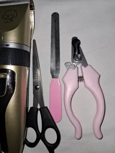 KIT TOSA PET MAQUINA E RASQUEADEIRA NOVO