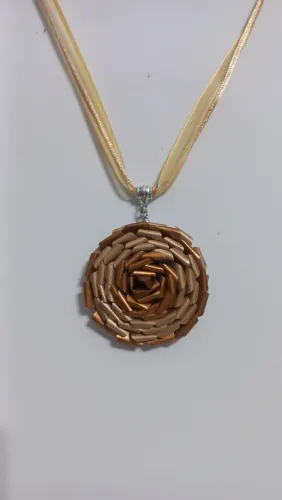 Colar de cápsulas de café 