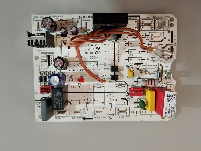 Placa ar condicionado * Midea Springer 220v
