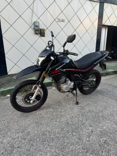 Vendo Moto Shineray Shi175 2025 com apenas 19mil Km