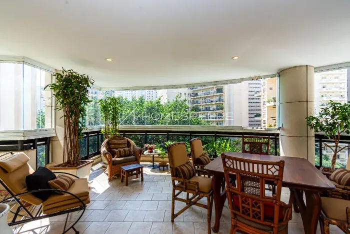 Condomínio Marambaia Jardim América Alameda Franca, 933. Apartamento à venda 474 m², 4 qua