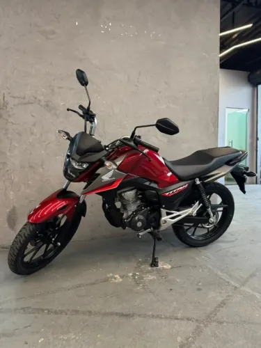 C6 160 Titan 0km (Já financiada )