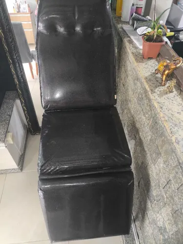 Vendo maca, marcas de uso porém em muito bom estado.