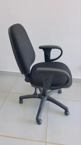 Cadeira de Escritório Ergonômica - Excelente Estado
