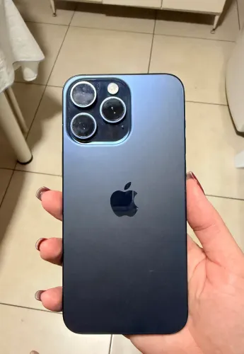 iPhone 15 pro 512 gigas