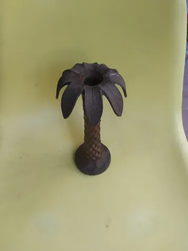 Castical de bronze antigo.....peca para colecionadores .....aceito trocas 
