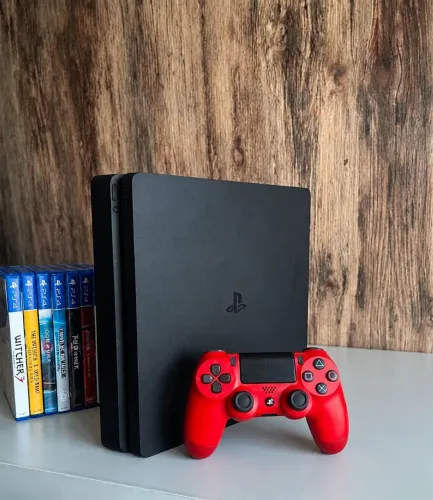 PS4 Slim