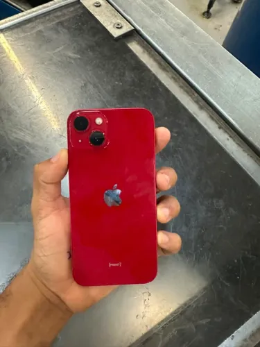 iPhone 13 Red