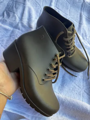 Bota Melissa