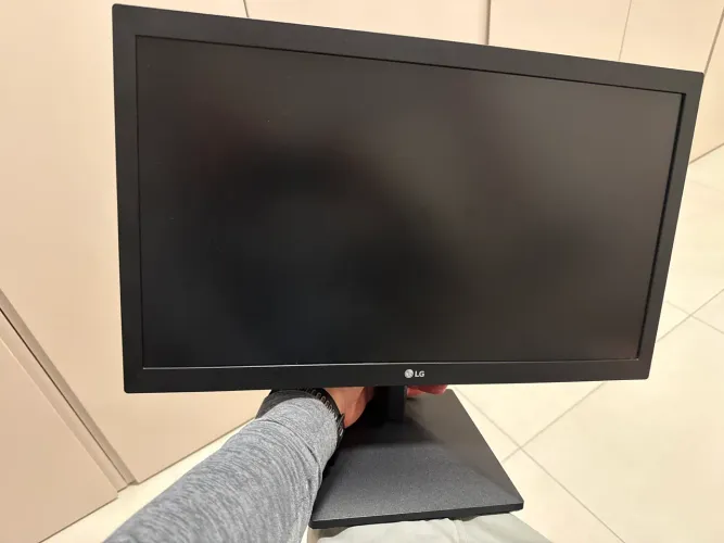 Monitor LG LED 19,5?
