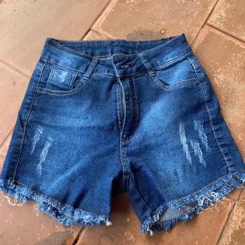 Short jeans