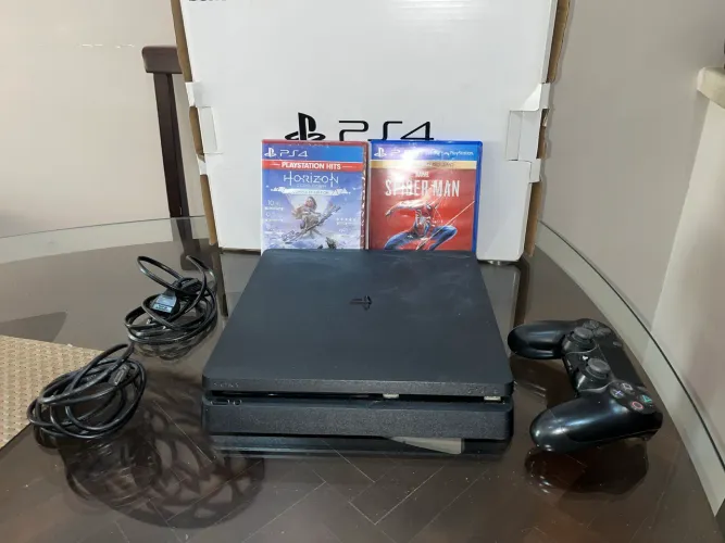 PlayStation 4 slim 1TB, 1 controle, 2 jogos e cabos originais com caixa
