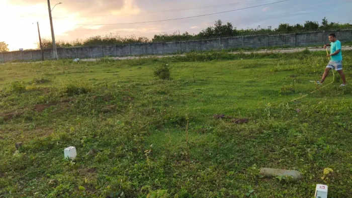 Vendo terreno no Bosque das Palmeiras 