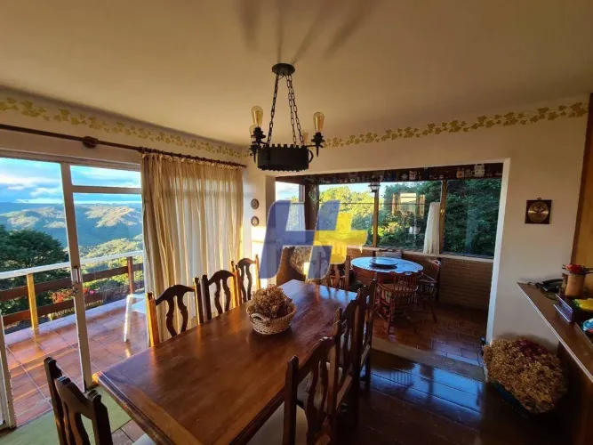 Casa Campos do Jordão a Venda