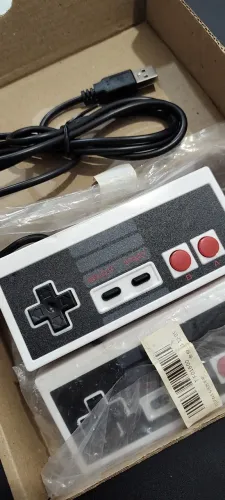 Par de Controles USB Retrô Estilo NES - Novos