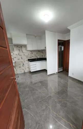 Imóvel para aluguel tem 40 metros quadrados com 2 quartos em Lapa de Baixo - São Paulo - S