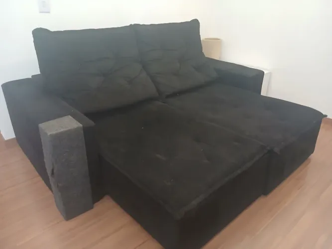 Sofá retrátil 2 lugares $ 700