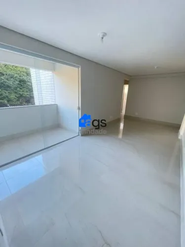 Apartamento em Sagrada Família com 78 m² , 3 quarto(s) , 1 suíte(s) , 2 vaga(s).
