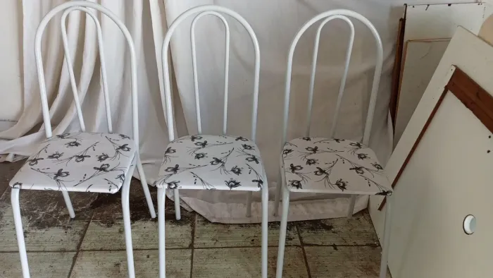 Cadeiras 4 unidade faço entrega 