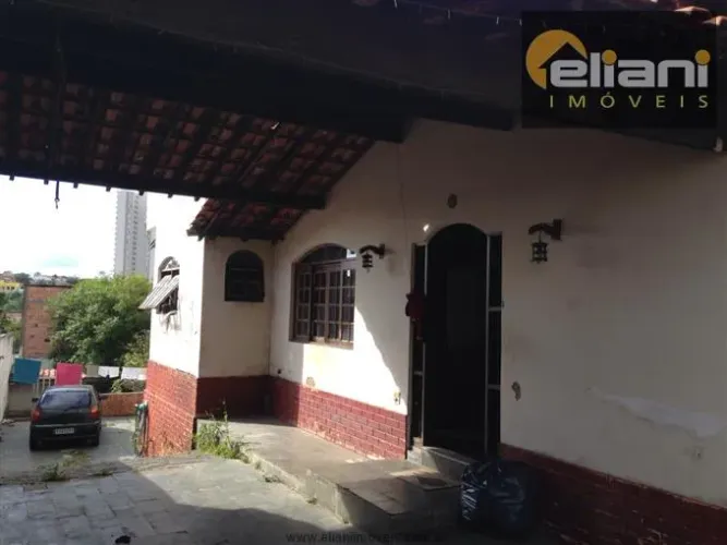 Casas Comerciais para locação em Poá no bairro Centro