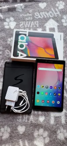 TABLET Na Caixa Samsung TAB A 8 polegadas chip 4G faz ligacao 32Gbs (Act cartao)
