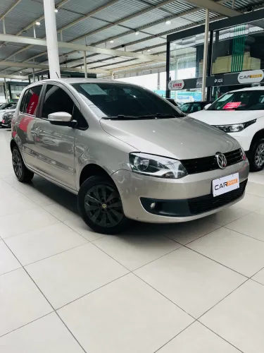 Volkswagen Fox 1.0 MI Total Flex 8V 5P 2014