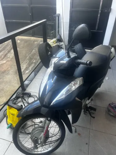 Venda ou troca Honda biz 110i