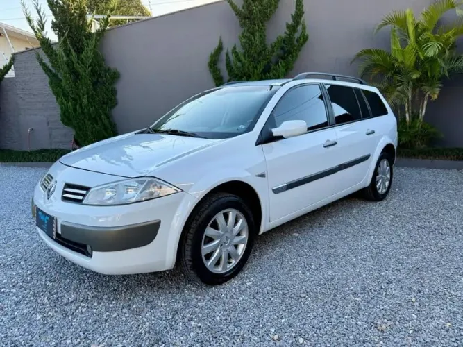 Renault Megane Grand Tour Dynam. Hi-flex 1.6 16V 2013