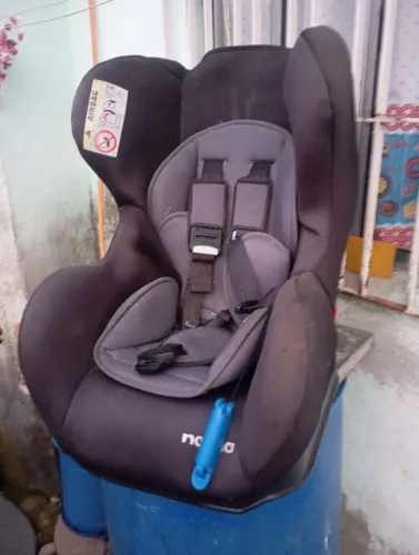 Cadeirinha infantil para carro