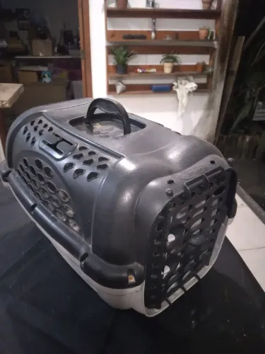 Caixa de transporte para cachorro