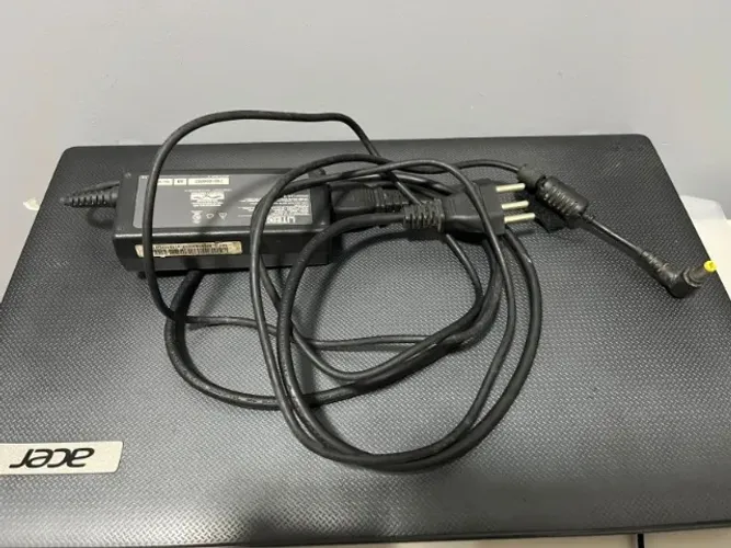Vendo Notebook Acer Aspire 5733 Core i3