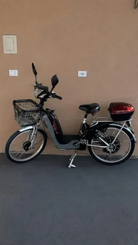 Bike Elétrica Veloster Tesla 500W Aro 24 - Até 30km de Autonomia - Seminova