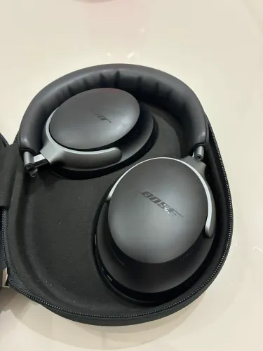 Headphone Bose QuietComfort Ultra - Som Premium!